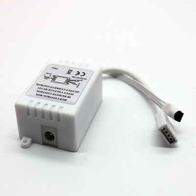 Afstandsbediening 24 van Zeer belangrijke RGB LEIDEN HOOFDcontrolemechanismeFor SMD2835 5050 Strooklicht